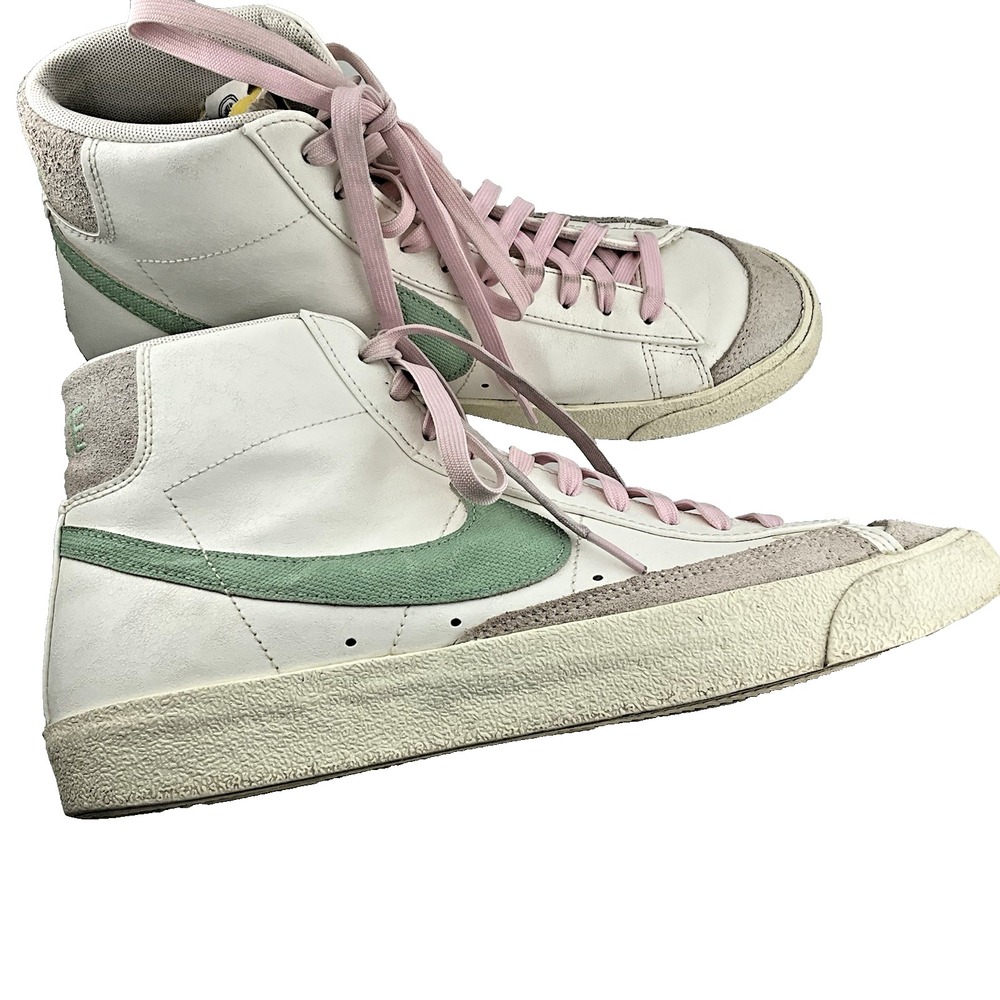 Nike Men’s mid Blazer ‘77 White/Sail Emerald Green size 10.5